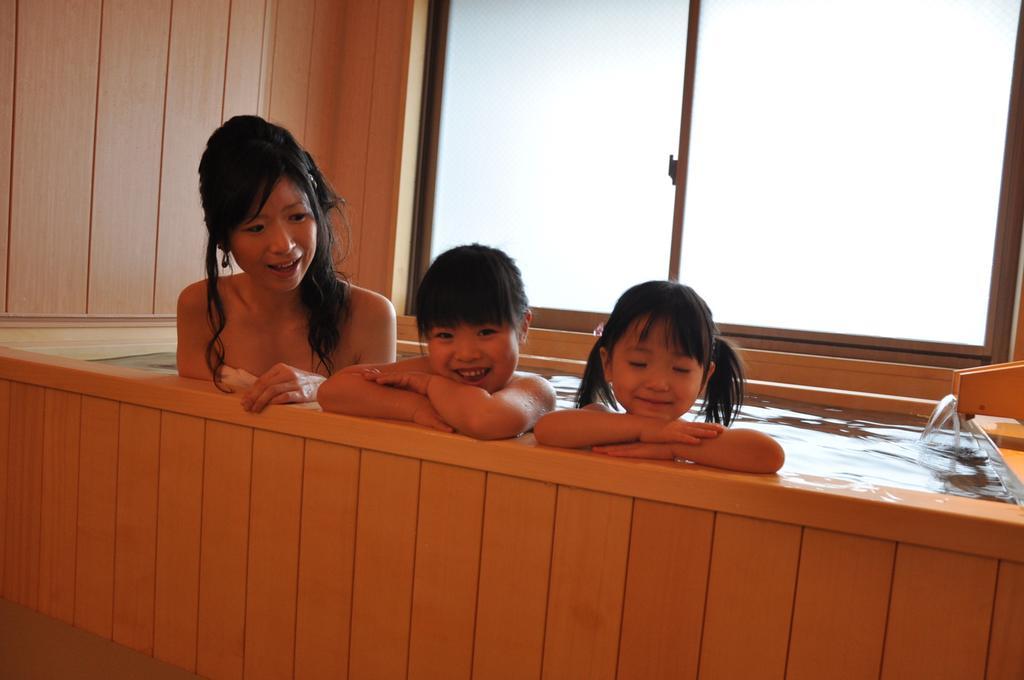 Konpira Onsen Kashikiri Yunoyado Kotone Hotel Kotohira Bagian luar foto